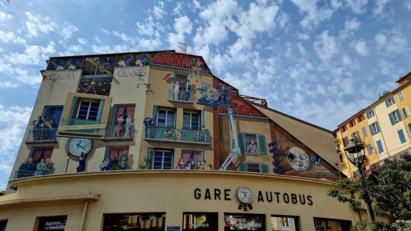 Der Busbahnhof
