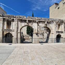 Römisches Stadttor von Nîmes