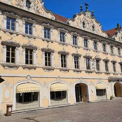 Falkenhaus einst Gasthaus von 1751