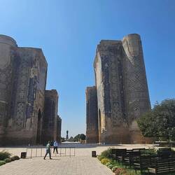 Da war früher ein Torbogen drüber