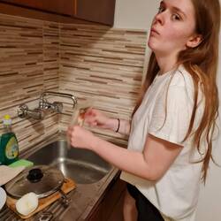 (Teller Fallengelassen)