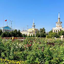 Bishkek - municipio e università