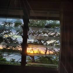 Blick auf das Meer und die Sonne aus dem Bett☀️