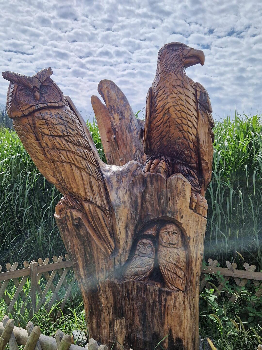 Viele coole Holzfiguren waren im Labyrinth versteckt!