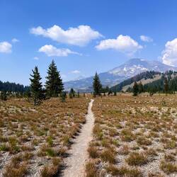South Sister mit Middle Sister im Hintergrund