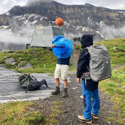 Tenuewächsel, es rägelet🌧️