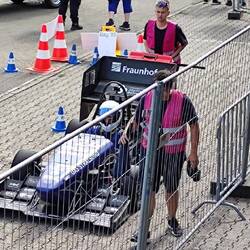 Ready for racing....Queue to race