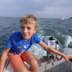 Les enfants nous conduisent à terre ! Service 4*