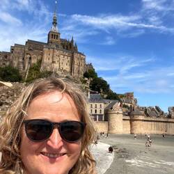 Loved it. War aber sehr froh, dass wir bereits um 9.30 rein gegangen sind. Es wurde abartig voll