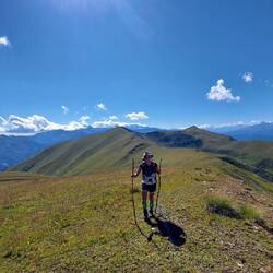 Kammwandern macht richtig Laune. Um uns herum ein Meer an knapp 5000ern. Mega❤