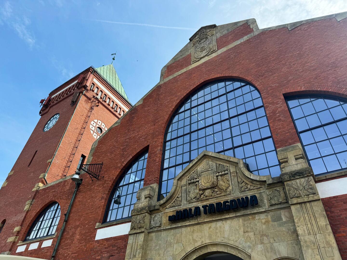 Hala Tagowa (Farmers Market)