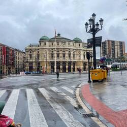 La ville sous la pluie