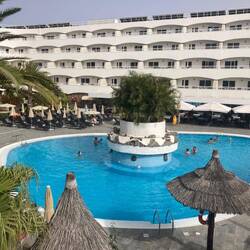 1 van de 3 zwembaden