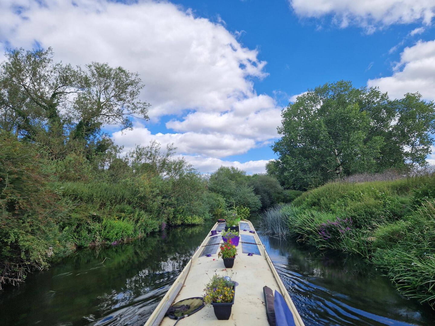 The upper Avon is getting pretty narrow!