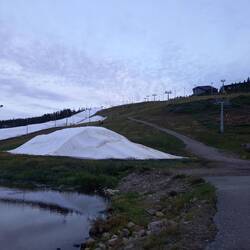 abgedeckter Schnee