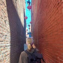Kleine Gasse in Kanadas ältester Chinatown in Victoria