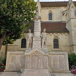Oorlogsmonument.