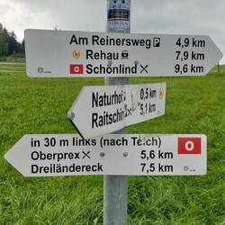 In 30 m links (nach Teich)!!👍👍