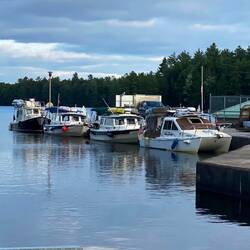 Gathering of outboard vessels
