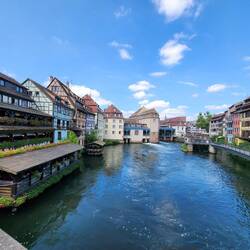 Restaurant (left) right on the water