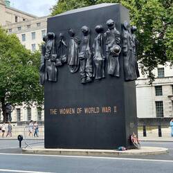 Memorial to the Women of WW2