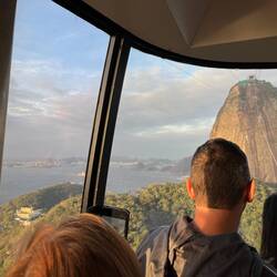 Ab geht es mit der Gondel nach ganz oben