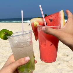 Sehr leckere Cocktails haben wir uns am Strand gegönnt