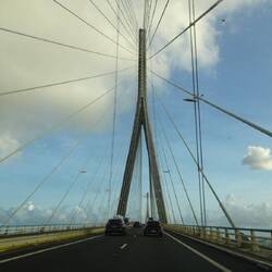 Op de brug.