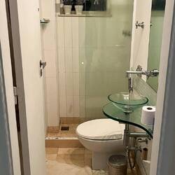 Sowie unser eigenes kleines Badezimmer