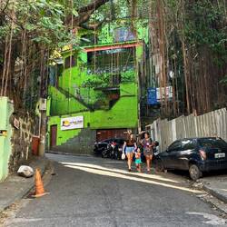 Wir machen uns auf den Weg in den Stadtteil Leme