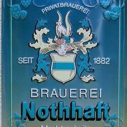 Schönes Schild an einem schicken Privathaus!