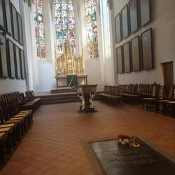 hier liegt Johann Sebastian Bach begraben.