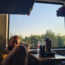 11 hour trains have the advantage of reading time