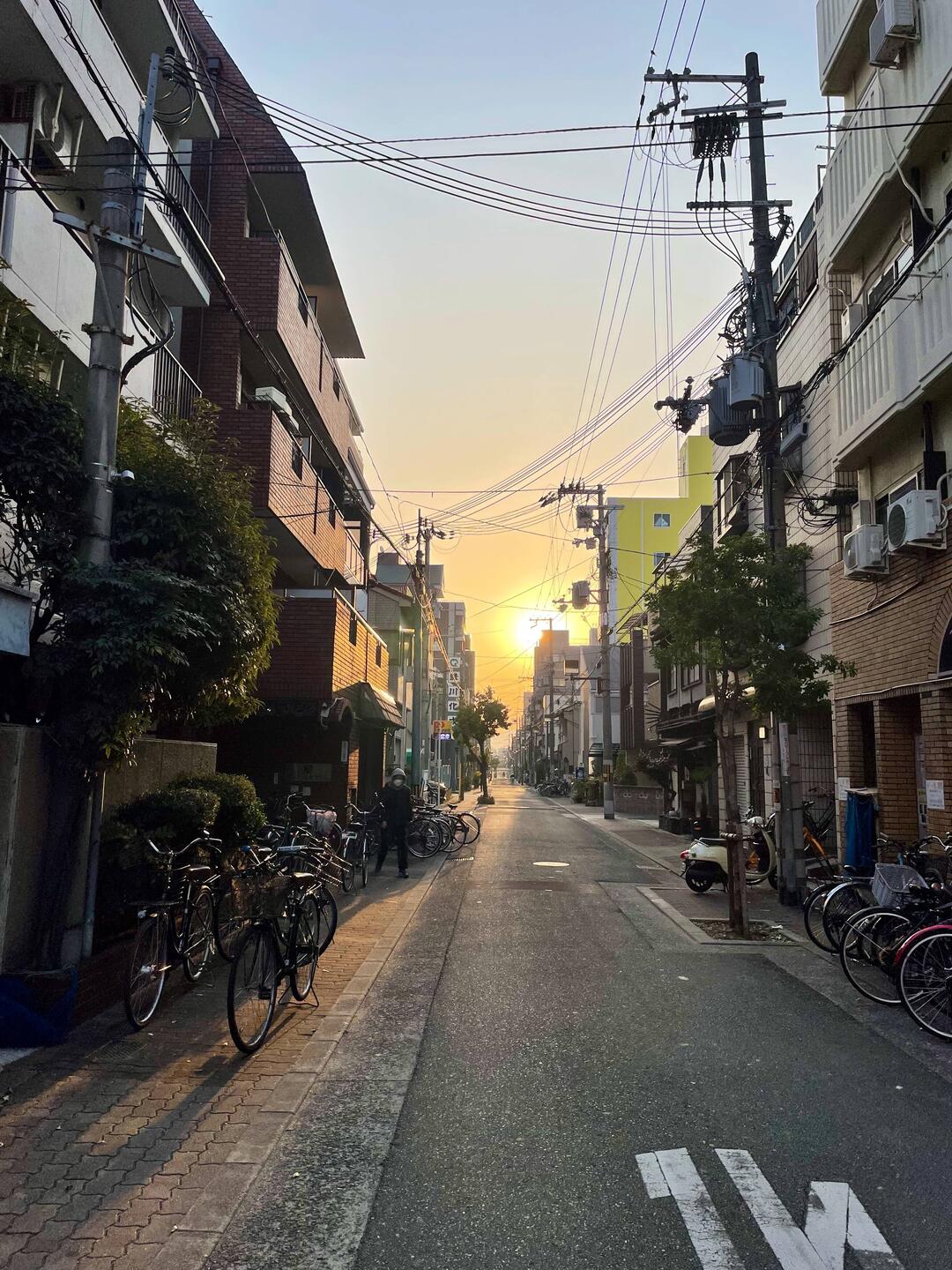 Osaka im goldenen Morgenlicht