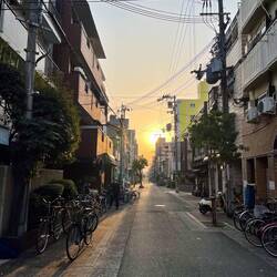 Osaka im goldenen Morgenlicht