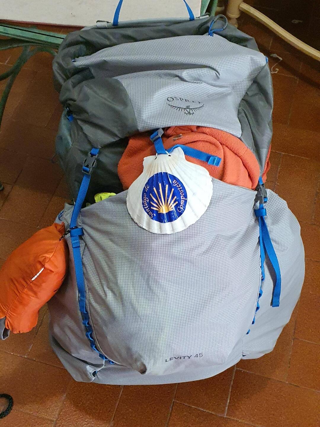 Le sac est prêt et léger (8 kg)
