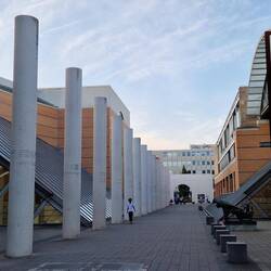 De weg van de Universele Verklaring van de rechten van de mens vlak bij het Nationale Museum