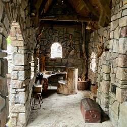 ..sind Burgen und Räubergeschichten..