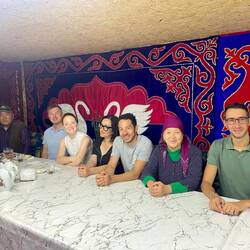 Foto di famiglia all'ora del té