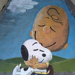 It reminded me of a friend from Sylt who likes Snoopy and saw a Snoopy bag for 17000€