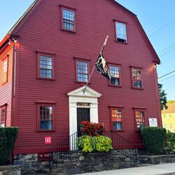 White Horse Tavern, 1673, oldest tavern in the country