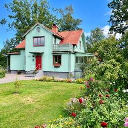 ..wir im Nu in der kleinen Ortschaft Hjorted ankommen.