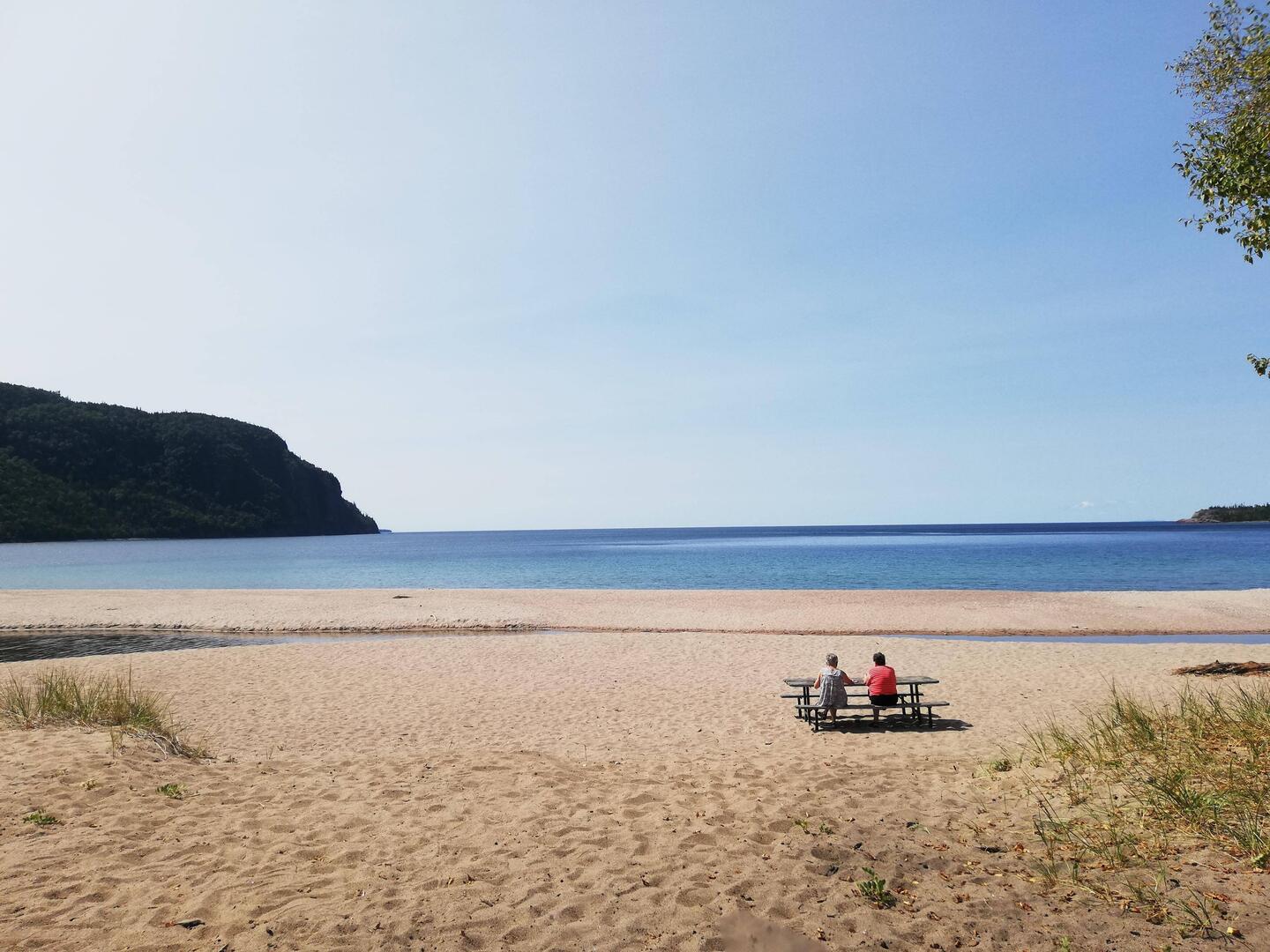 Frühstück an einer Bucht am Lake Superior