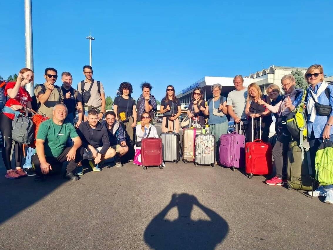 Foto di gruppo al completo in partenza