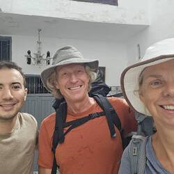 Abschiedsfoto mit unserem Host und Französischlehrer und Kümmerer Soufiane