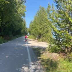 Bike trail/road around Mackinac Island