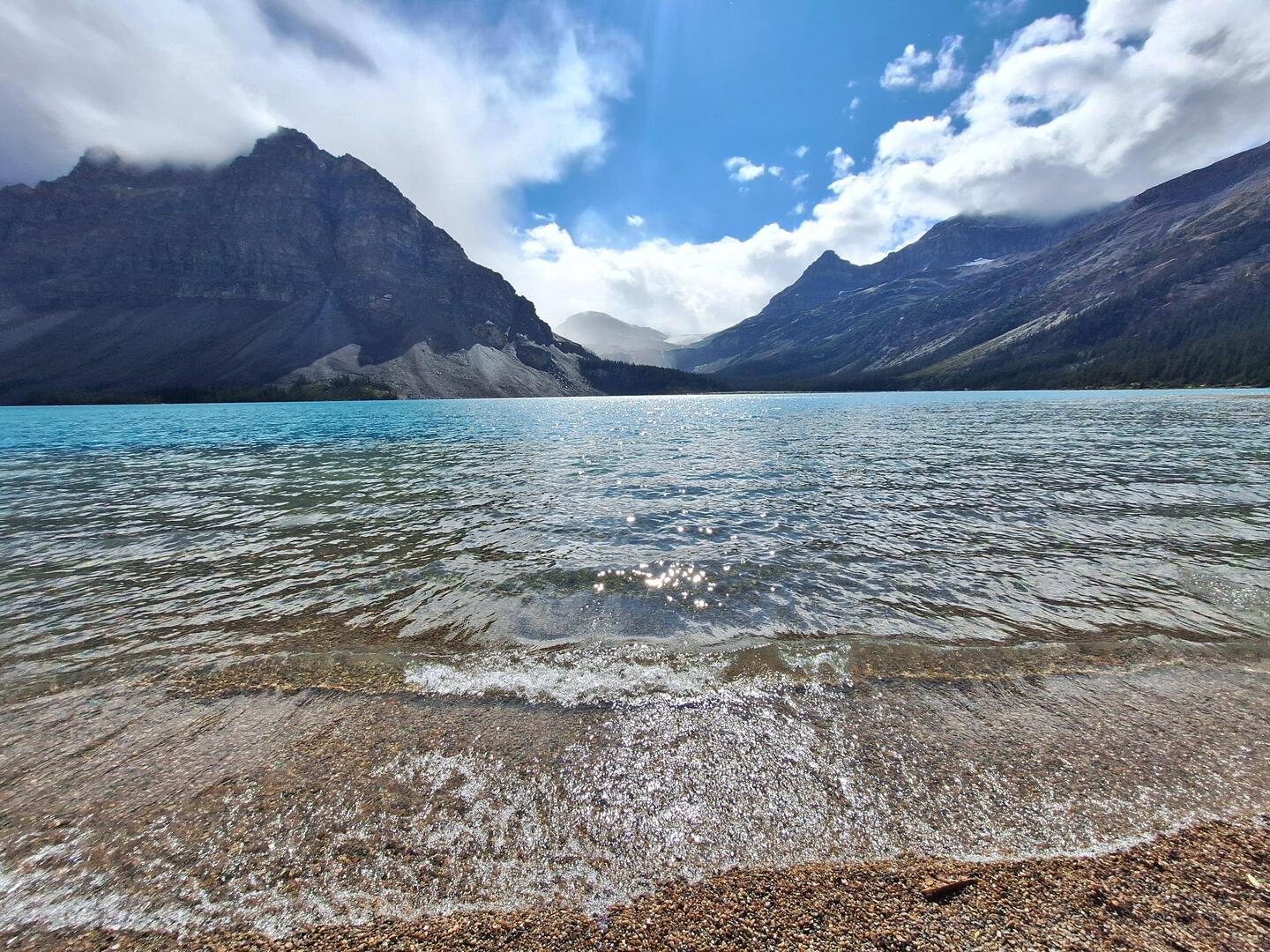 Bow Lake mit Gletscherblick