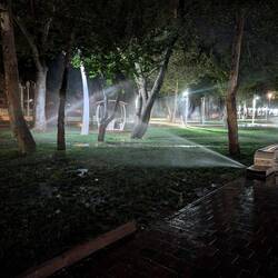 Drumherum nahezu Wüste und die Parks stehen mal wieder unter Wasser