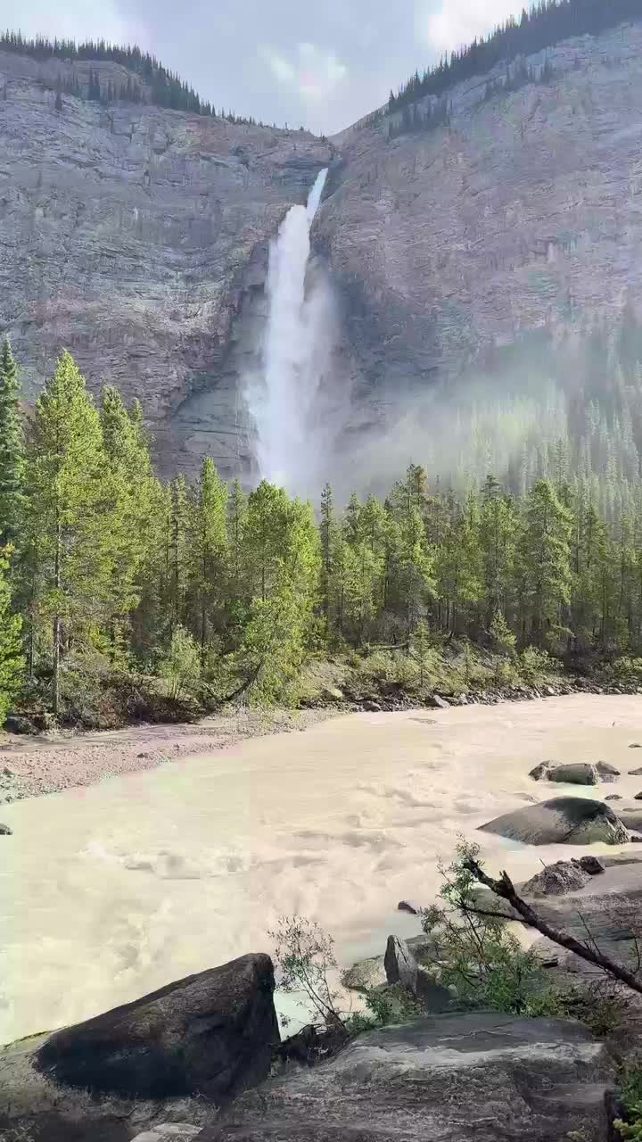 Takakkaw Falls