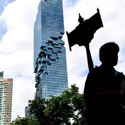Maha Nakhorn 313m. Das zweithöchste Gebäude von Bangkok.